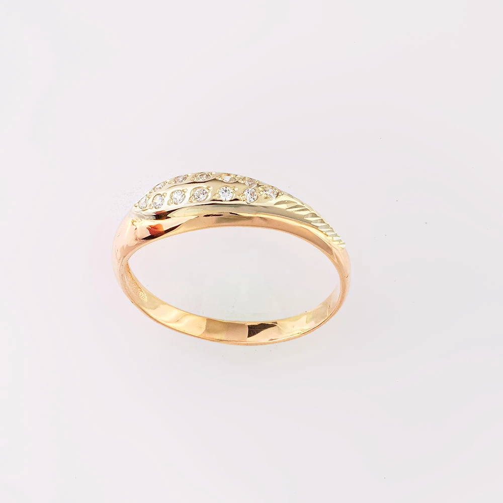 Кольцо с фианитом из красного золота 585 пробы