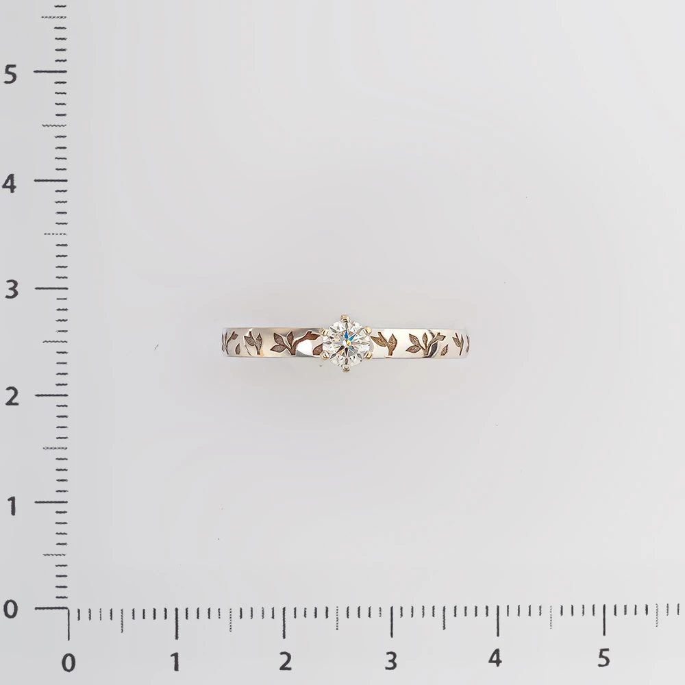 Кольцо с бриллиантом из красного золота 585 пробы