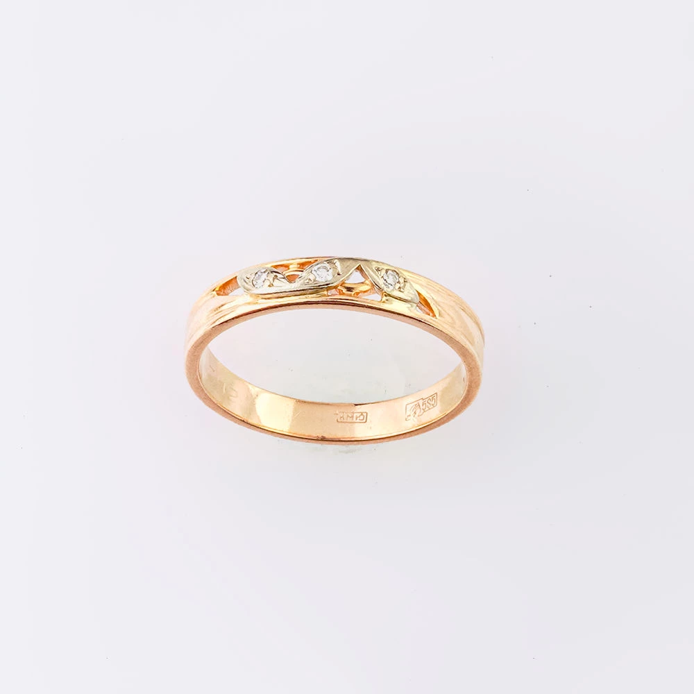 Кольцо с бриллиантом из красного золота 585 пробы