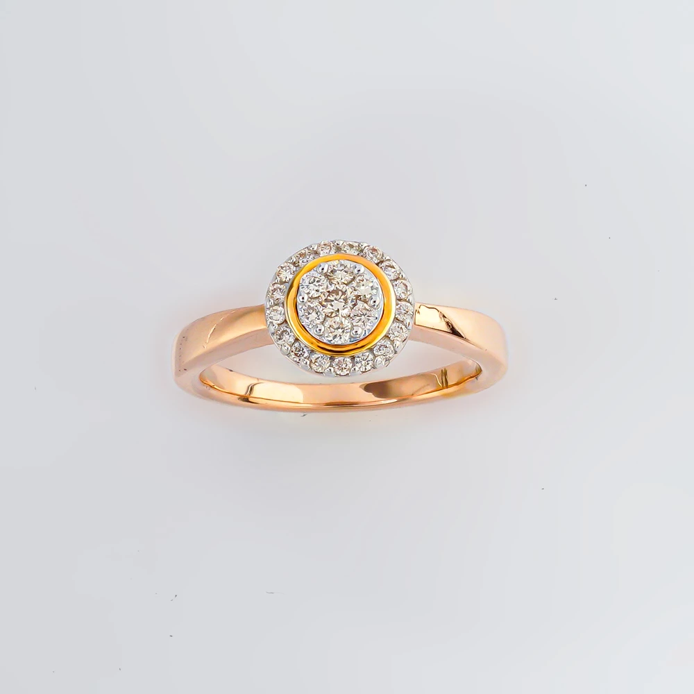 Кольцо с бриллиантом из красного золота 585 пробы Кольцо с бриллиантом из красного золота 585 пробы