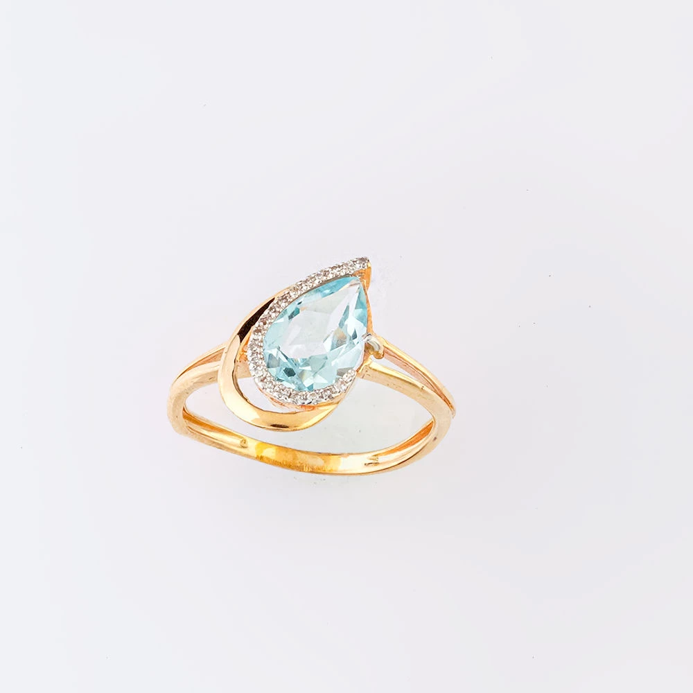 Кольцо с топазом из красного золота 585 пробы