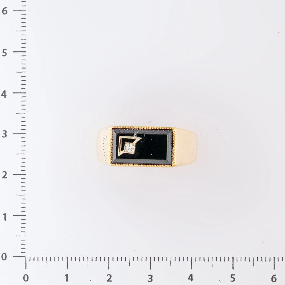 Кольцо с ониксом из красного золота 585 пробы