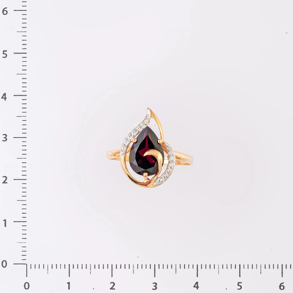 Кольцо с гранатом из красного золота 585 пробы