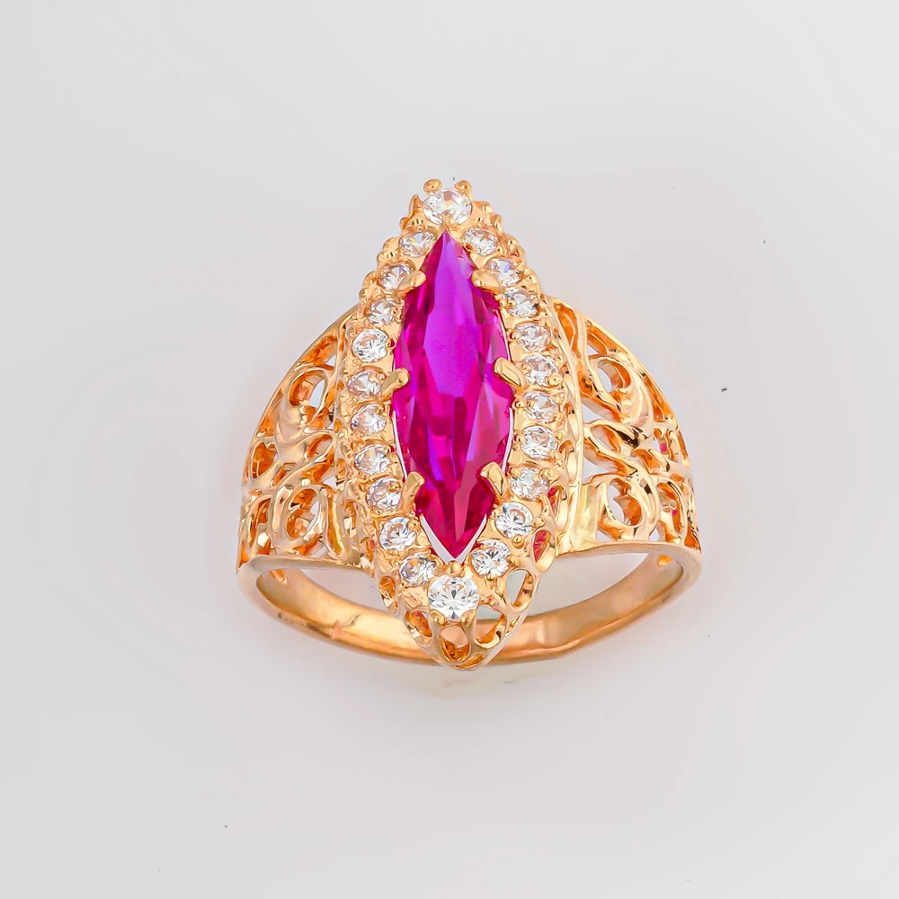 Кольцо с фианитом из красного золота 585 пробы