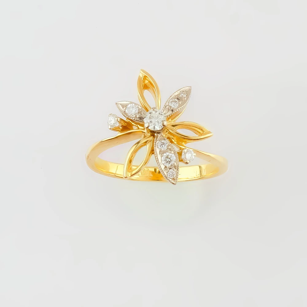 Кольцо с бриллиантом из желтого золота 750 пробы