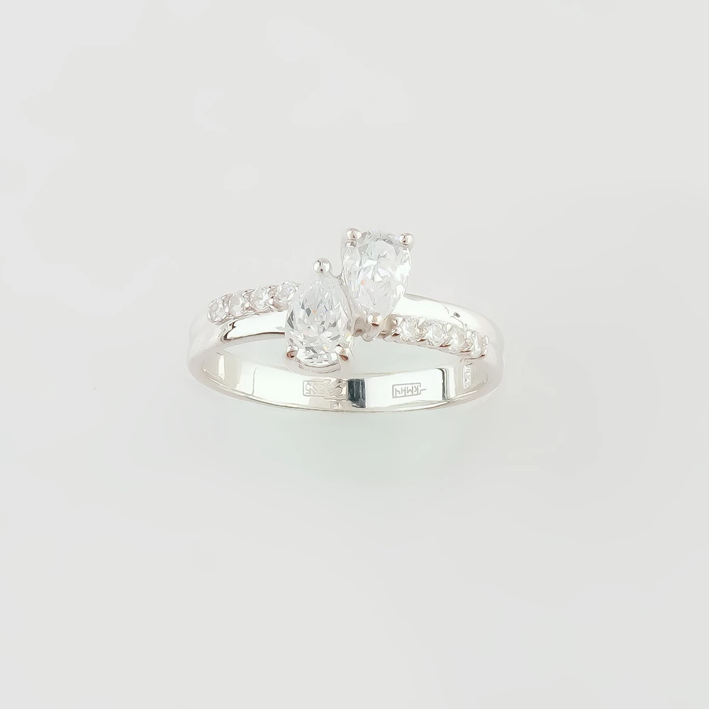 Кольцо с фианитом из белого золота 585 пробы