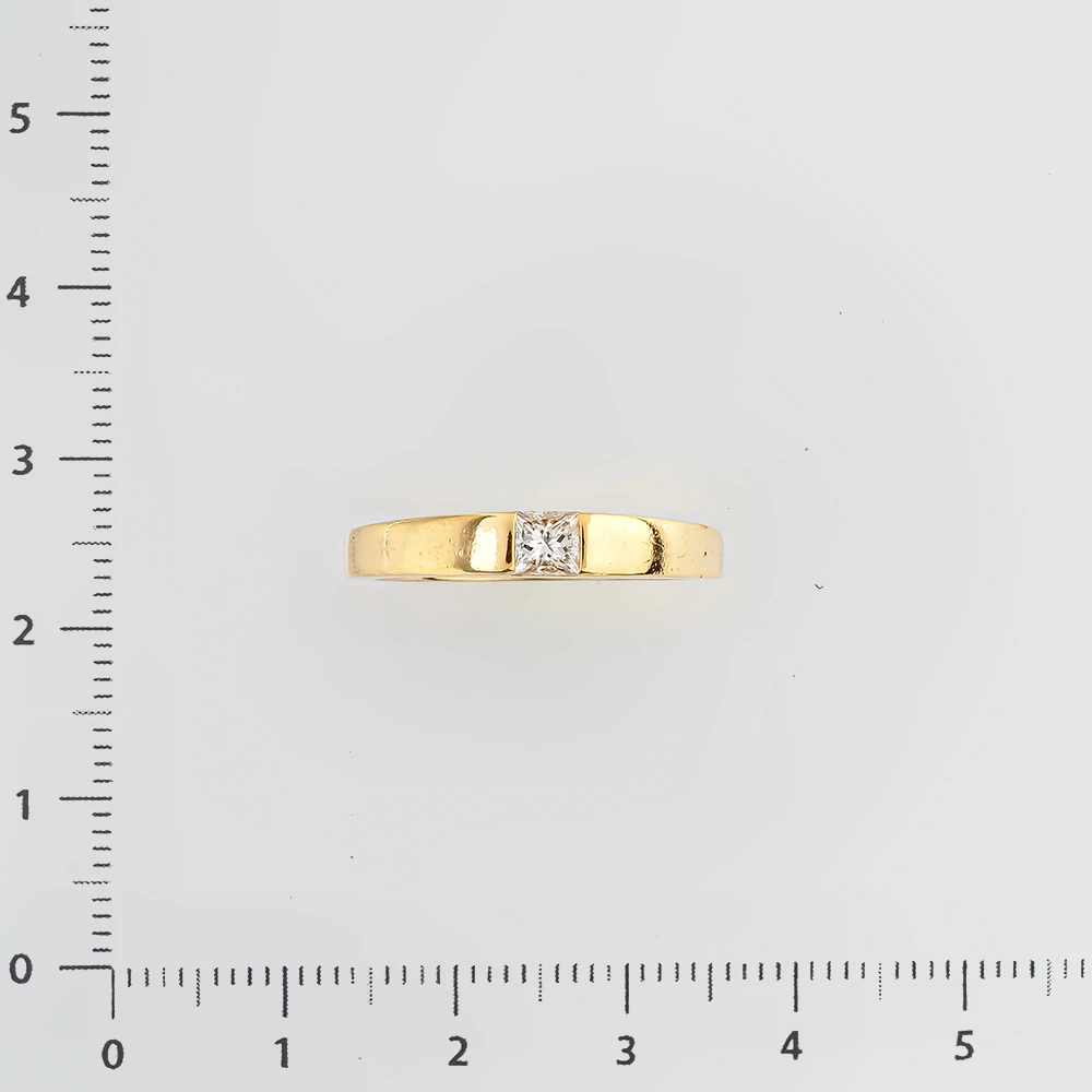 Кольцо с бриллиантом из желтого золота 585 пробы