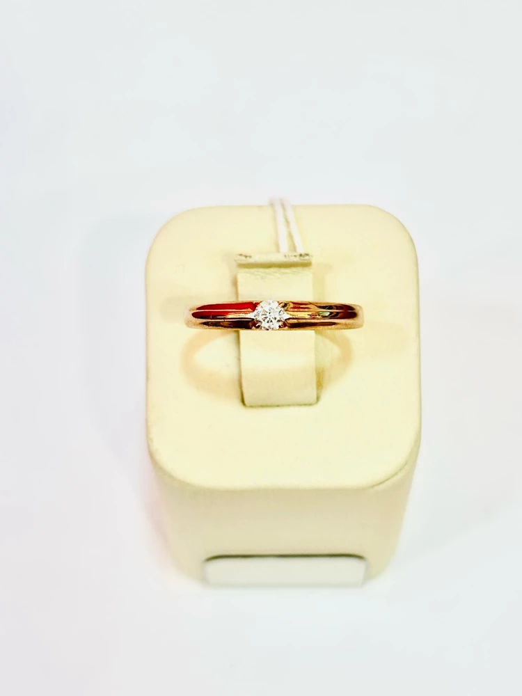 Кольцо с фианитом из красного золота 585 пробы