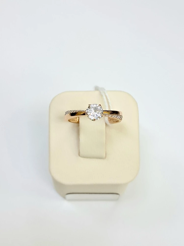 Кольцо с фианитом из красного золота 585 пробы