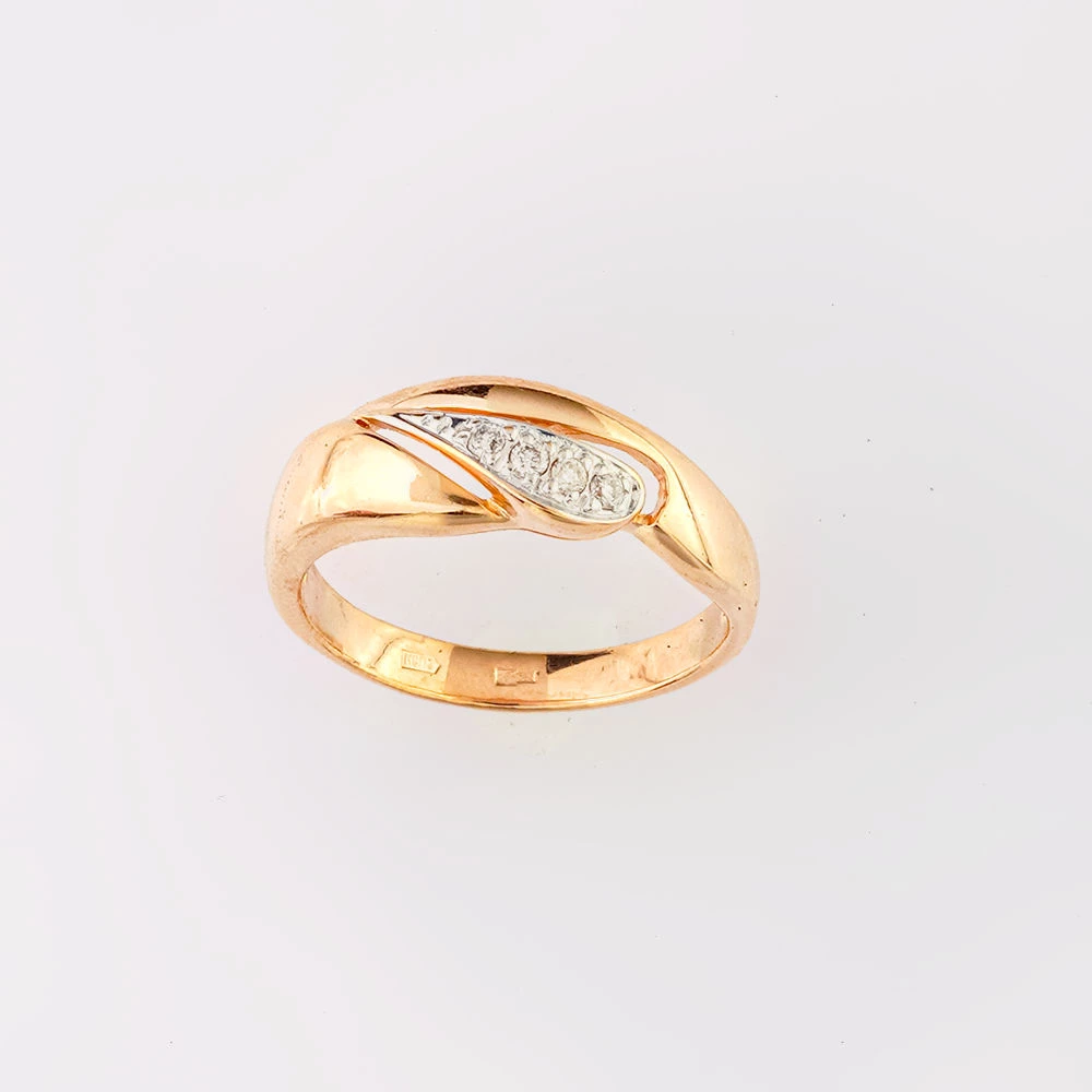 Кольцо с бриллиантом из красного золота 585 пробы