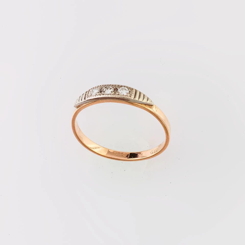 Кольцо с бриллиантом из красного золота 585 пробы