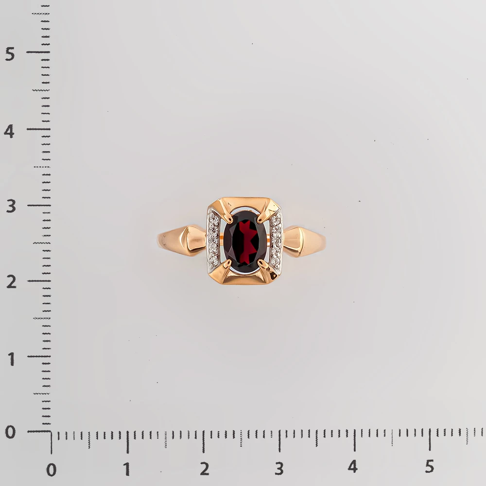 Кольцо с гранатом из красного золота 585 пробы