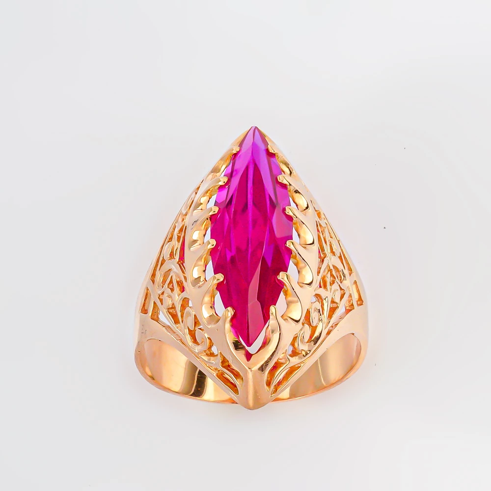 Кольцо с фианитом из красного золота 583 пробы Кольцо с фианитом из красного золота 583 пробы