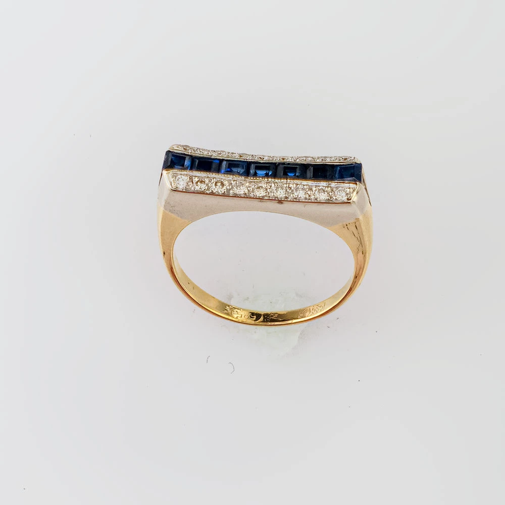 Кольцо с сапфиром из красного золота 585 пробы