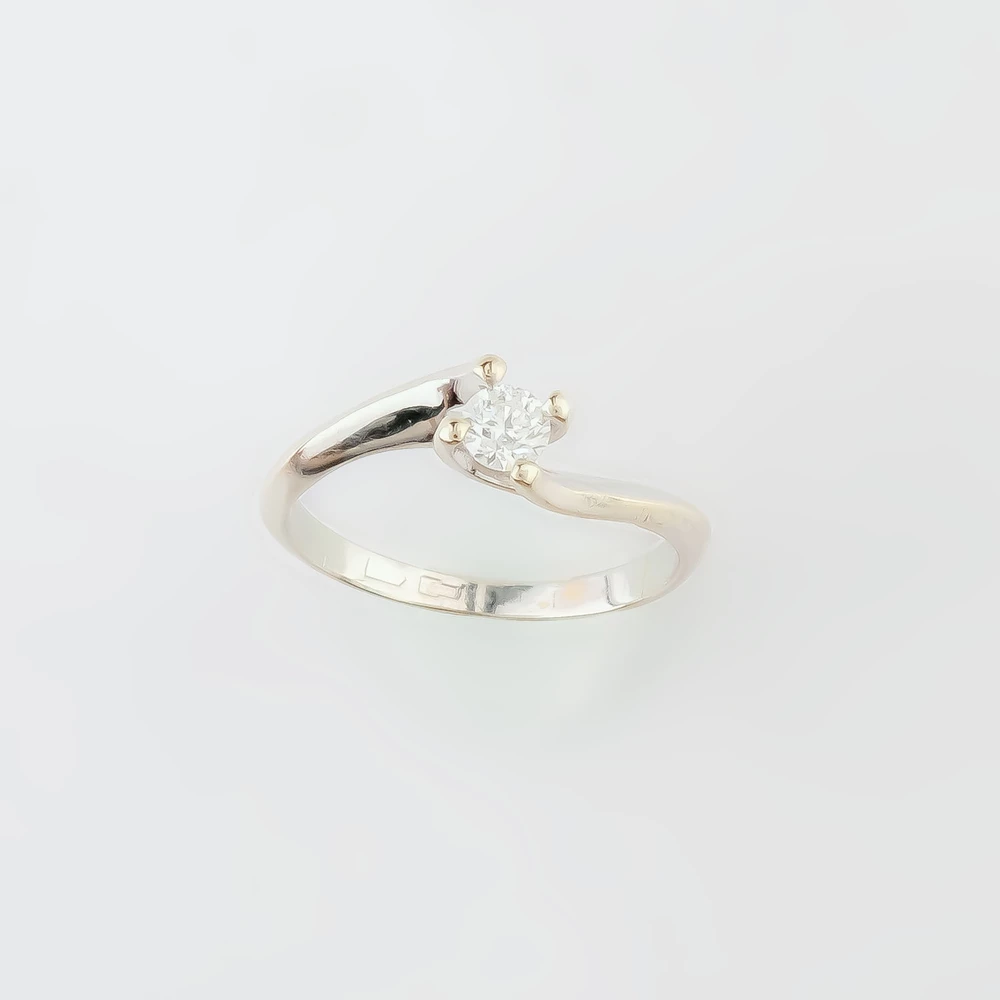 Кольцо с бриллиантом из белого золота 585 пробы