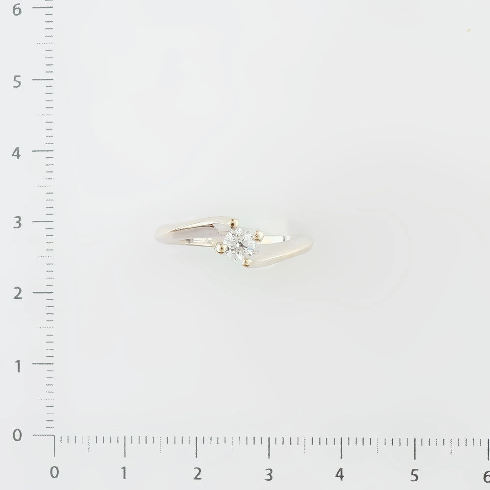 Кольцо с бриллиантом из белого золота 585 пробы