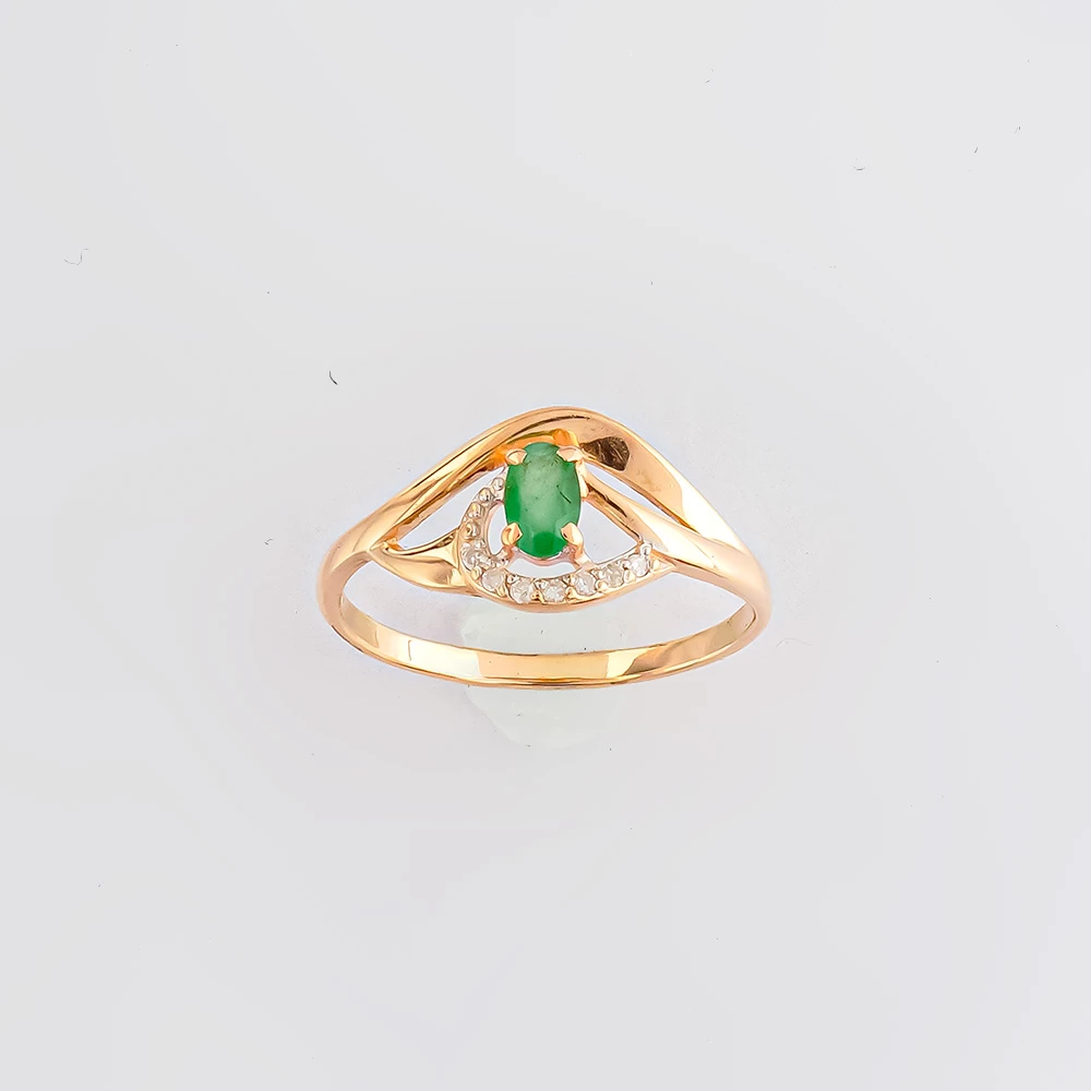 Кольцо с изумрудом из красного золота 585 пробы Кольцо с изумрудом из красного золота 585 пробы