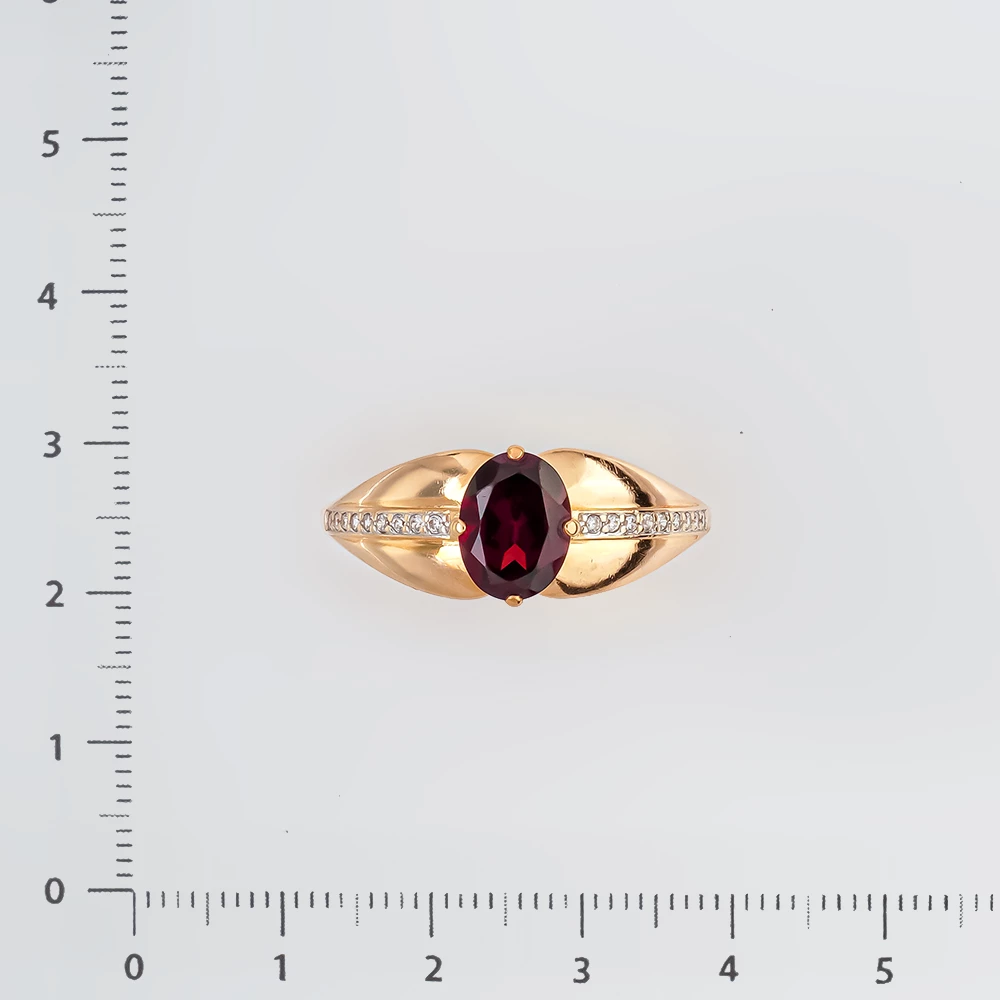 Кольцо с гранатом из красного золота 585 пробы