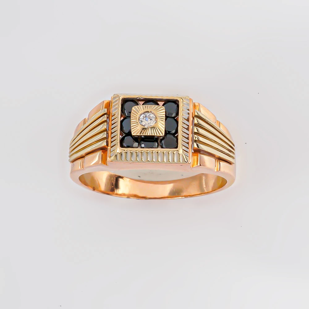 Кольцо с фианитом из красного золота 585 пробы