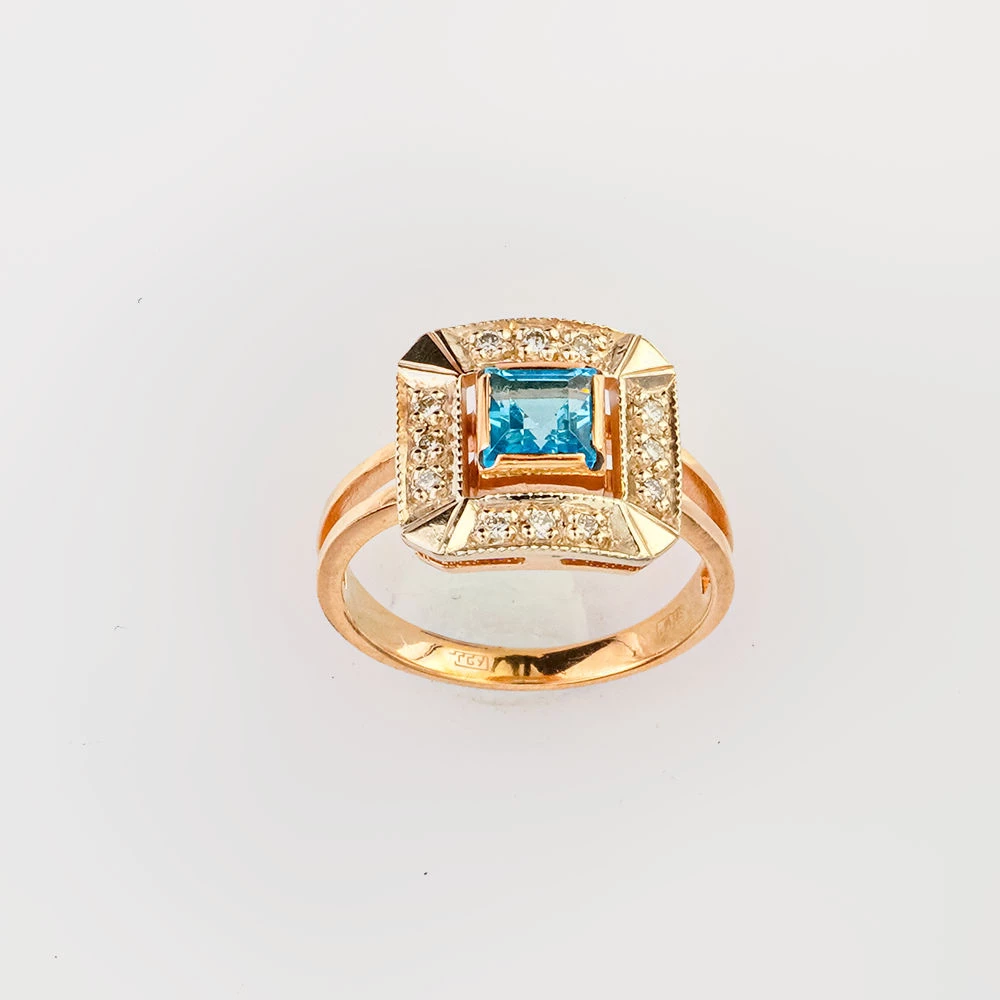 Кольцо с топазом из красного золота 585 пробы