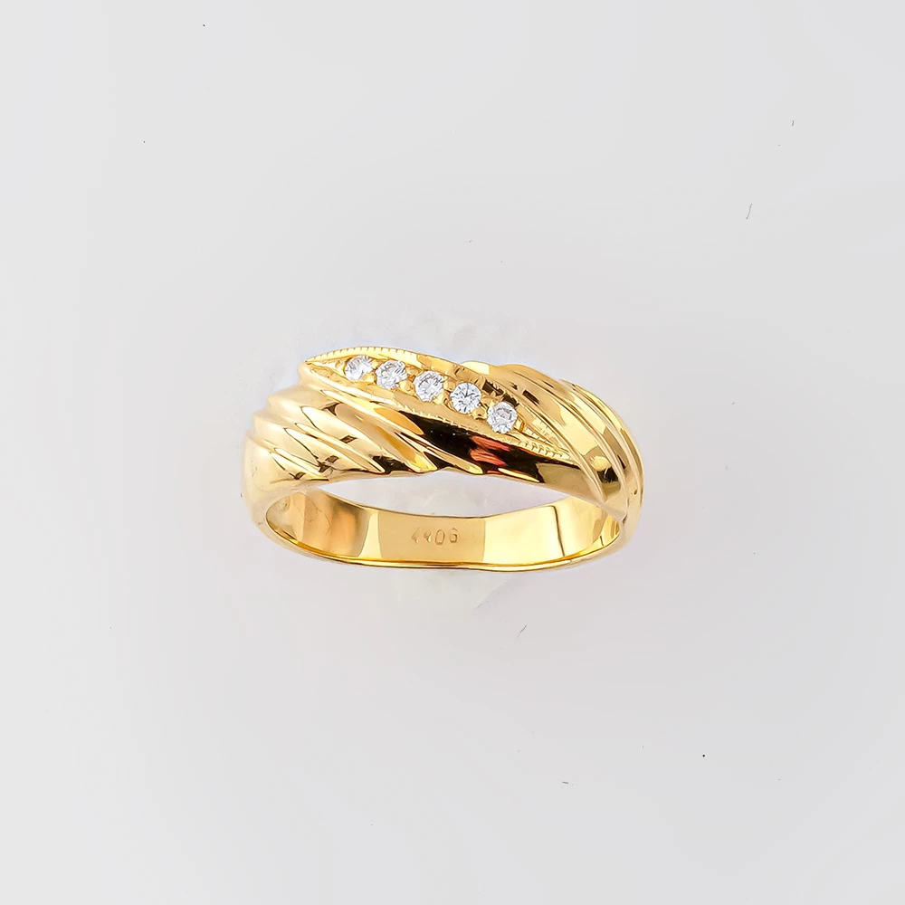 Кольцо с бриллиантом из желтого золота 585 пробы