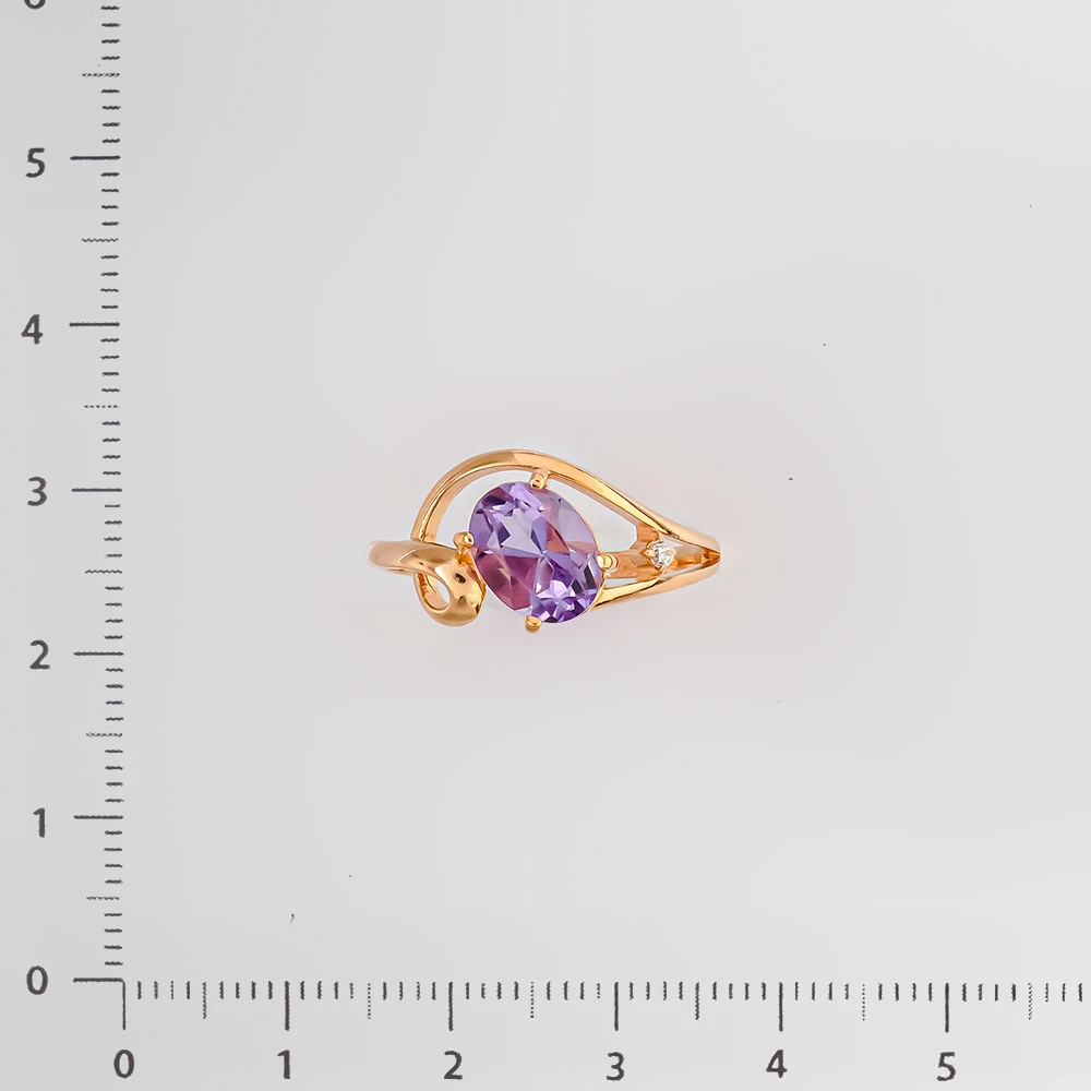 Кольцо с аметистом из красного золота 585 пробы Кольцо с аметистом из красного золота 585 пробы