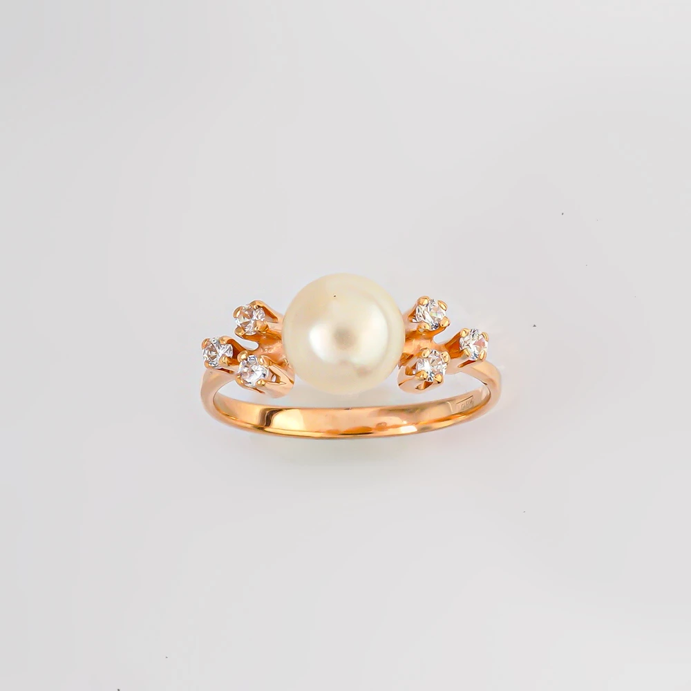 Кольцо с культивированным жемчугом из красного золота 585 пробы