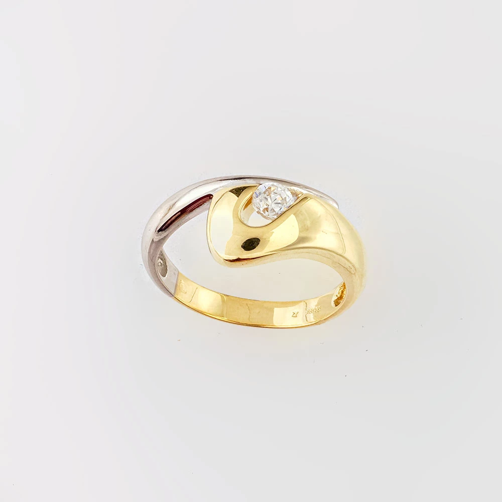 Кольцо с фианитом из желтого золота 585 пробы