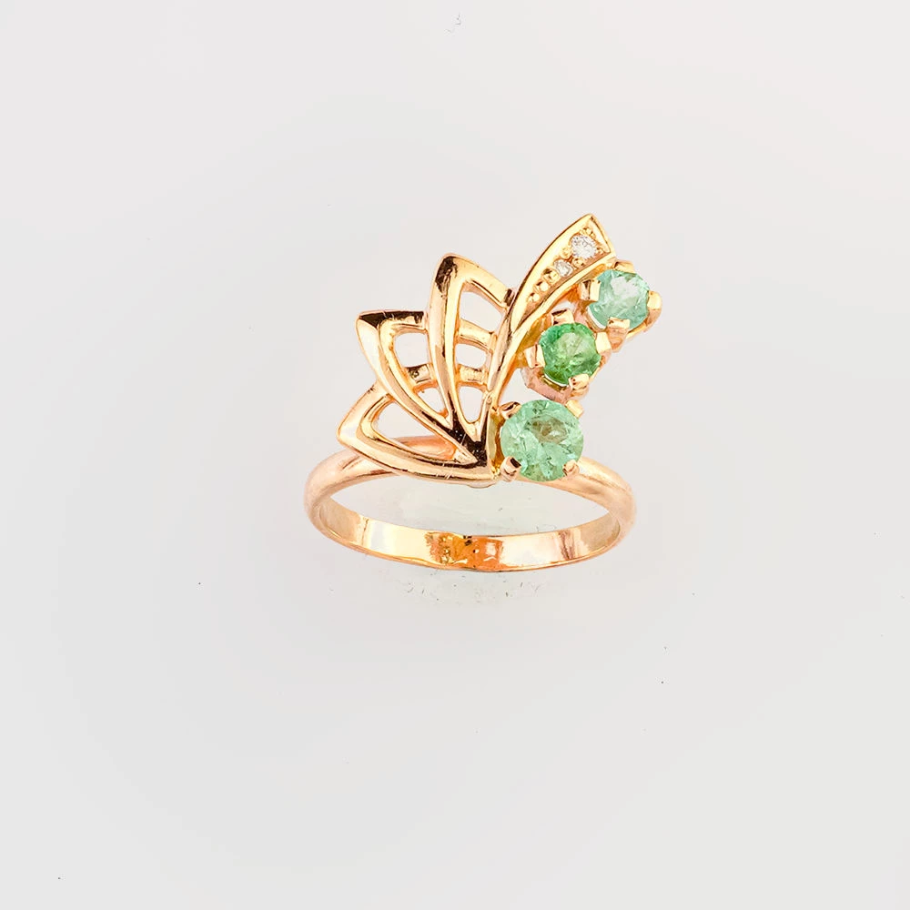 Кольцо с изумрудом из красного золота 585 пробы