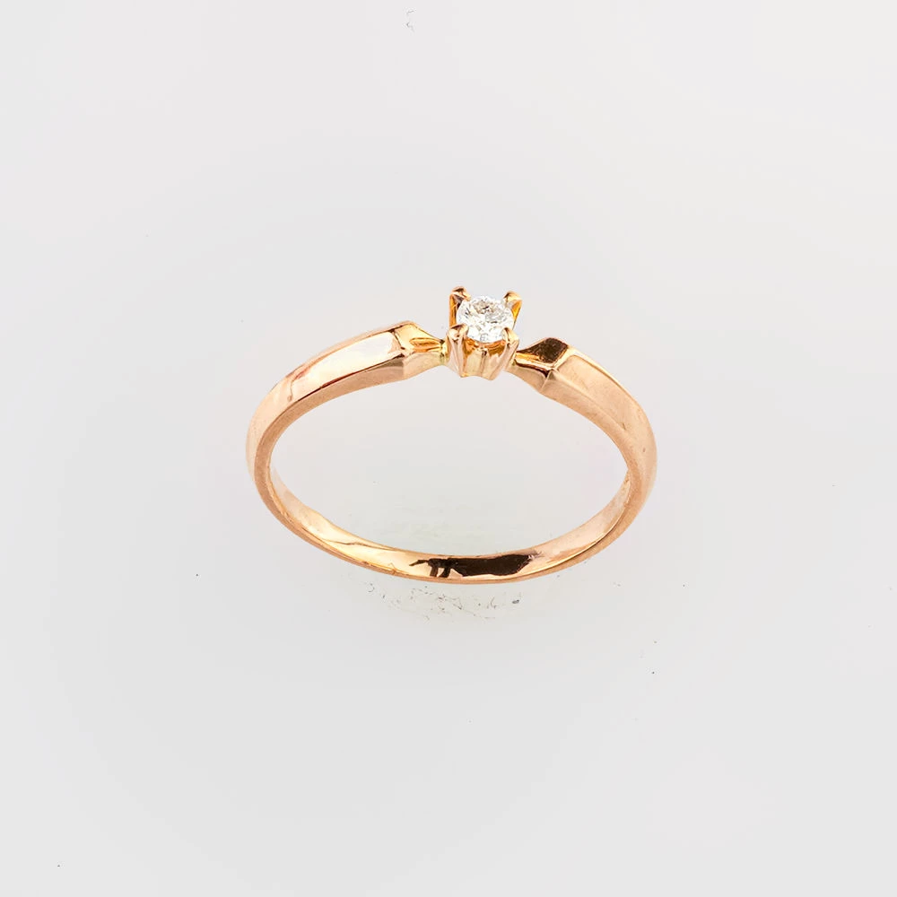 Кольцо с бриллиантом из красного золота 585 пробы