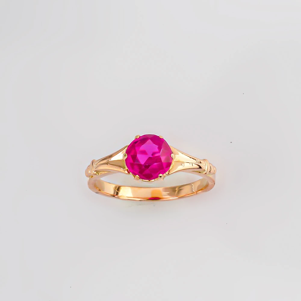 Кольцо с фианитом из красного золота 583 пробы