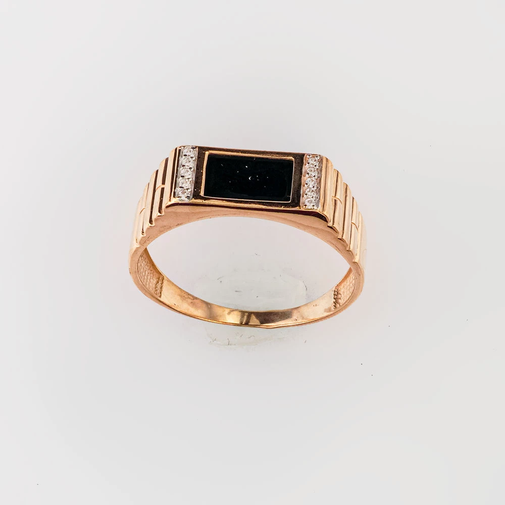 Кольцо с ониксом из красного золота 375 пробы
