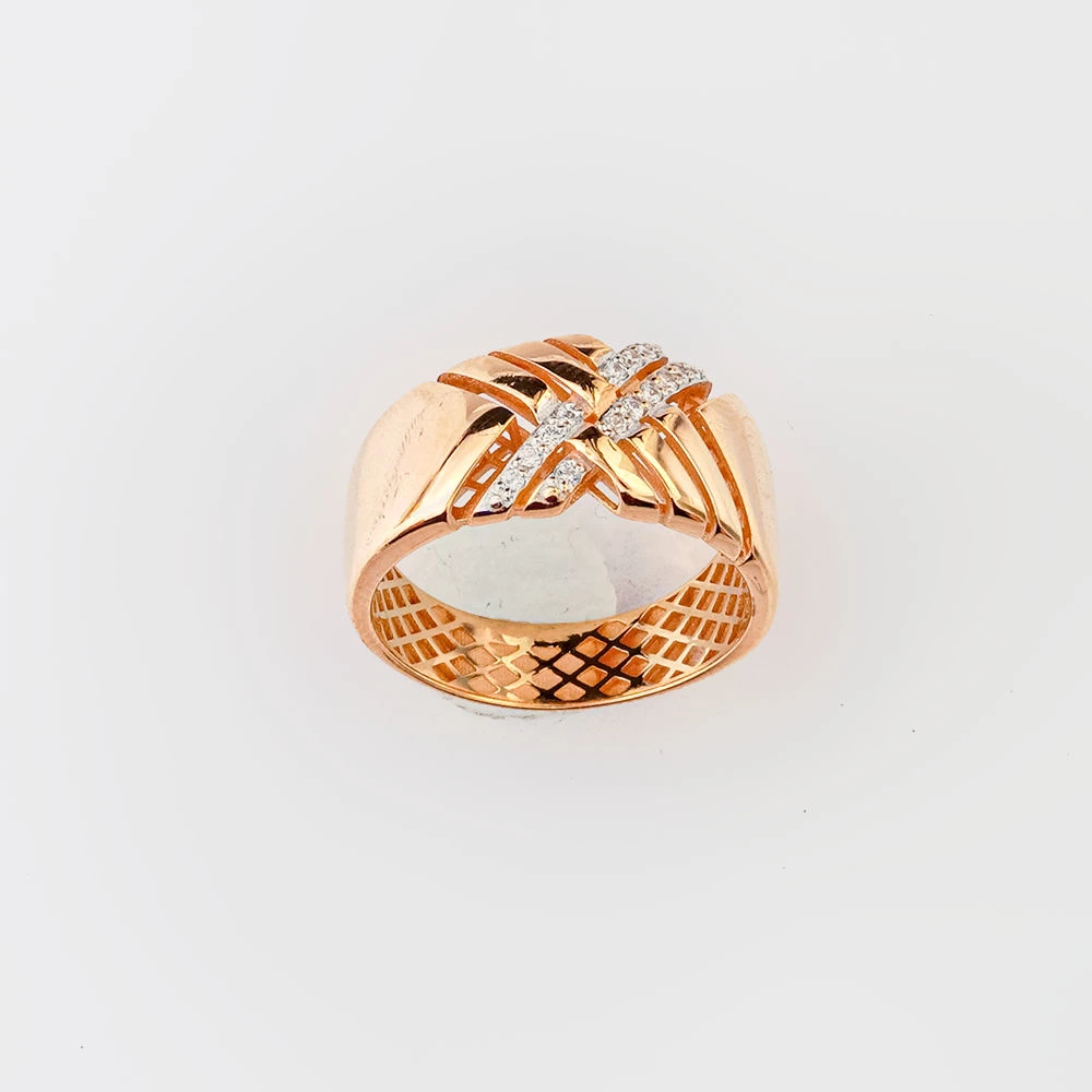 Кольцо с фианитом из красного золота 585 пробы Кольцо с фианитом из красного золота 585 пробы