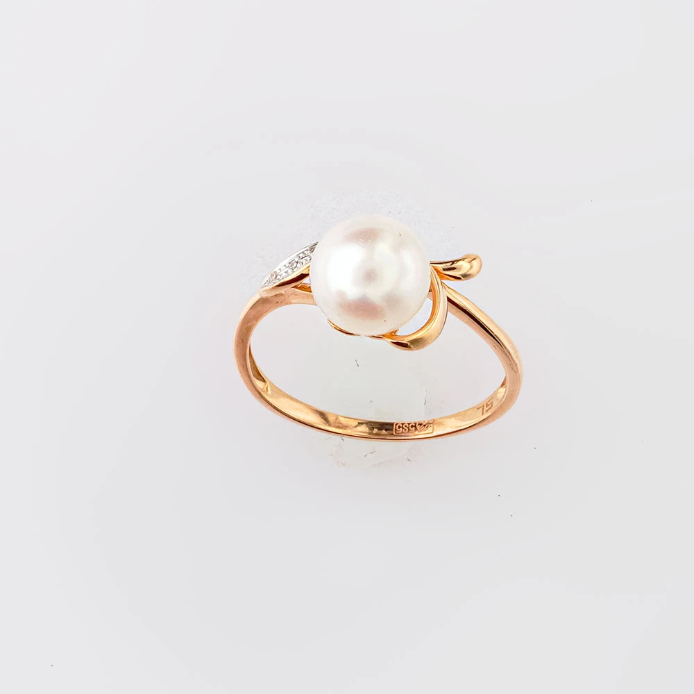 Кольцо с культивированным жемчугом из красного золота 585 пробы Кольцо с культивированным жемчугом из красного золота 585 пробы