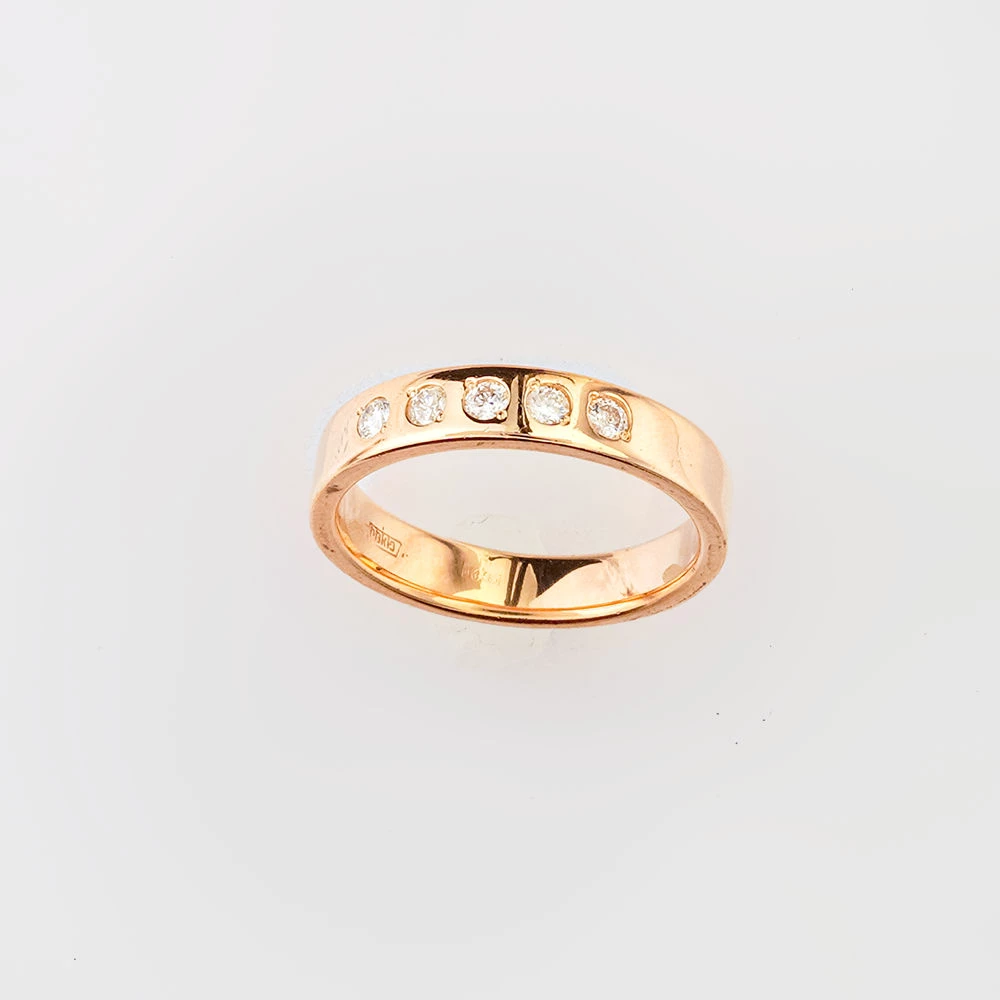 Кольцо с бриллиантом из красного золота 585 пробы Кольцо с бриллиантом из красного золота 585 пробы