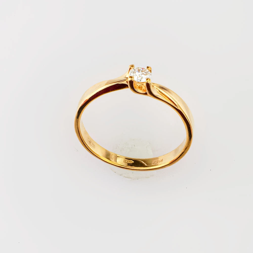 Кольцо с бриллиантом из желтого золота 750 пробы