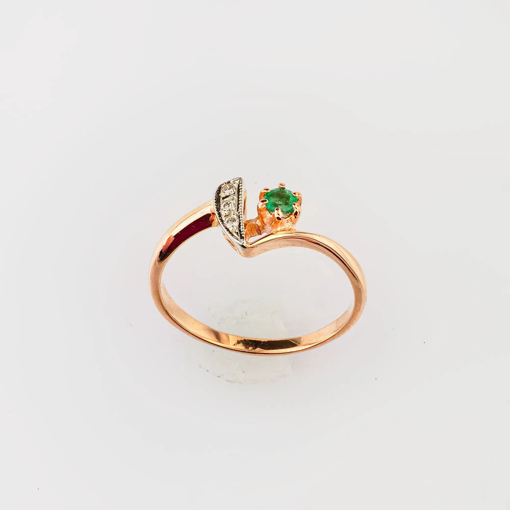 Кольцо с изумрудом из красного золота 585 пробы