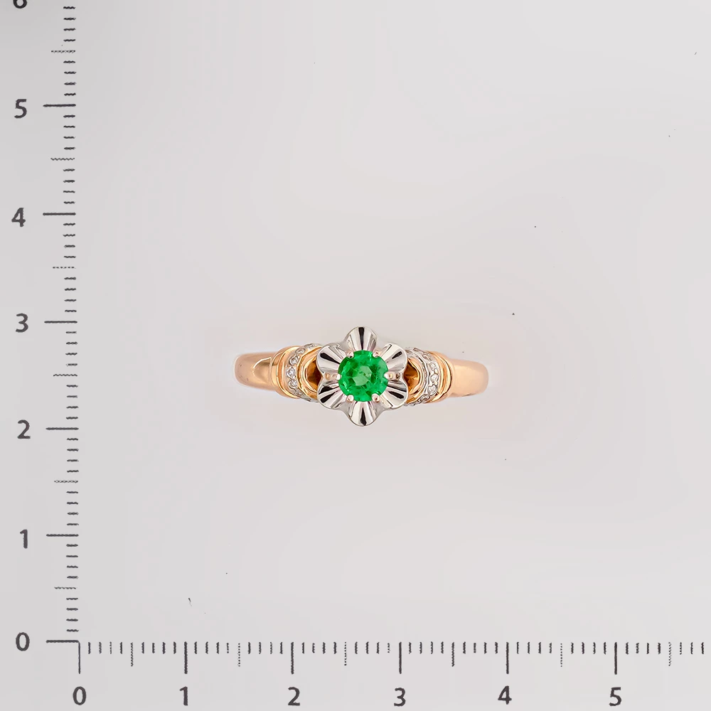 Кольцо с изумрудом из красного золота 585 пробы