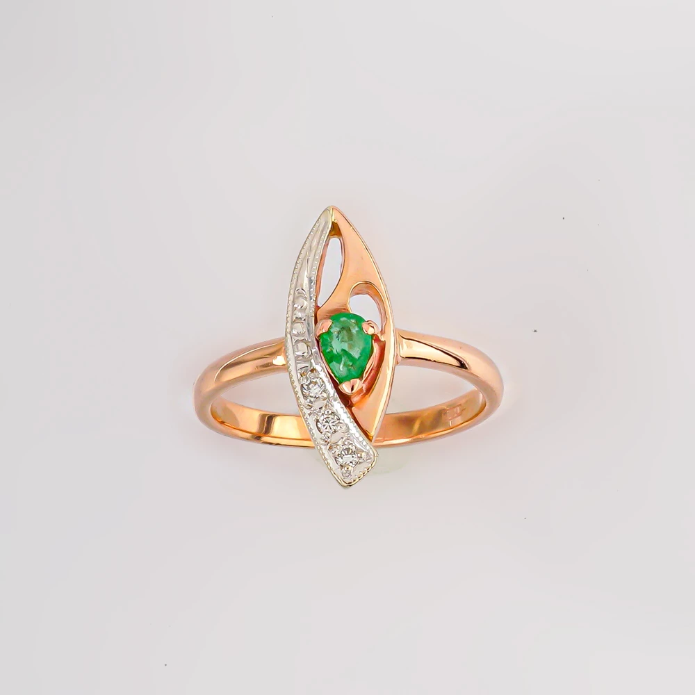 Кольцо с изумрудом из красного золота 585 пробы