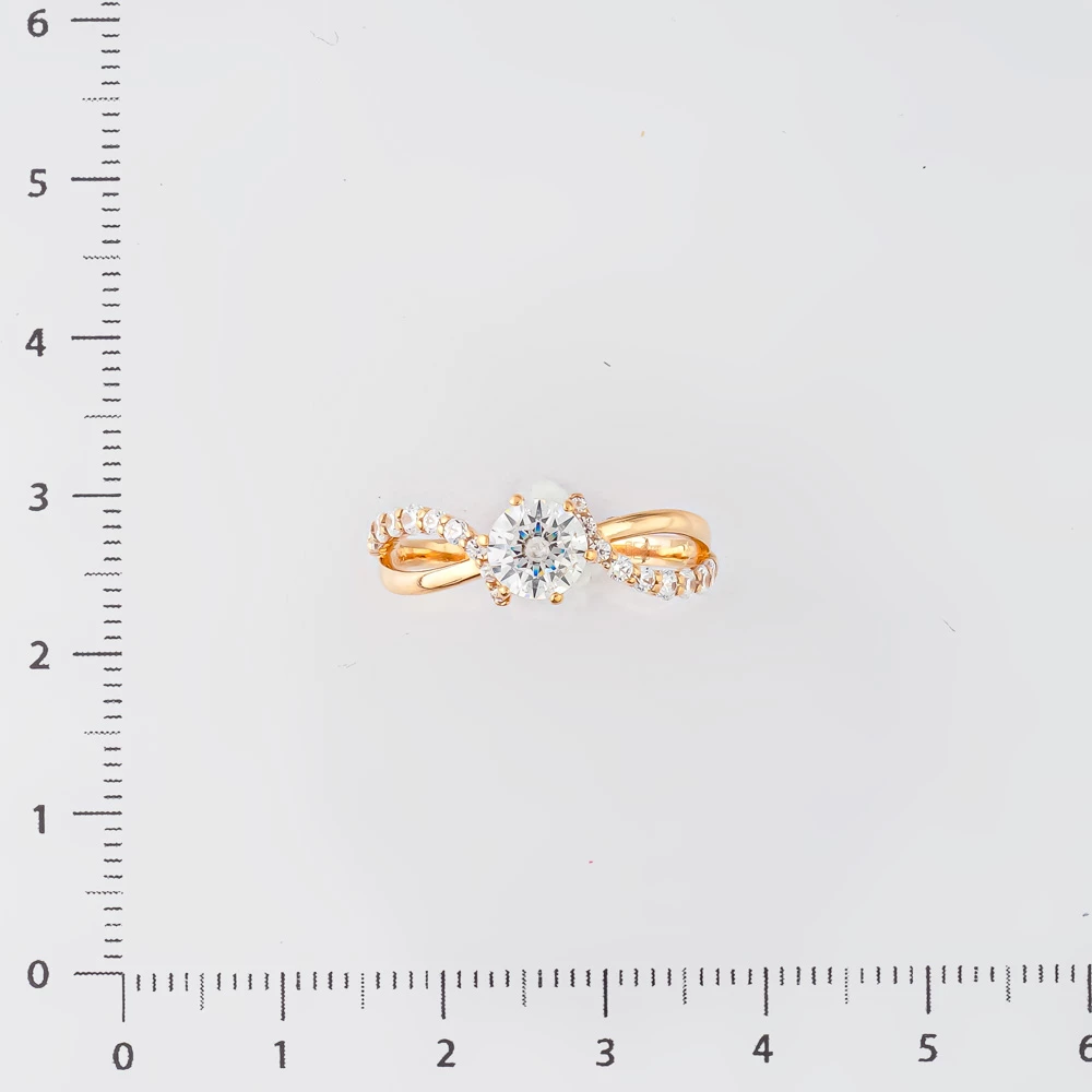 Кольцо с фианитом из красного золота 585 пробы