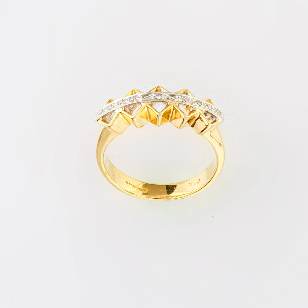 Кольцо с бриллиантом из желтого золота 750 пробы