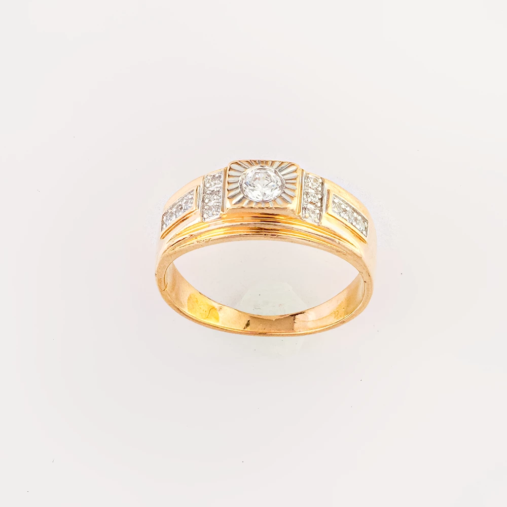 Кольцо с фианитом из красного золота 585 пробы Кольцо с фианитом из красного золота 585 пробы