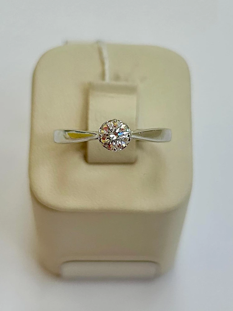 Кольцо с бриллиантом из белого золота 585 пробы