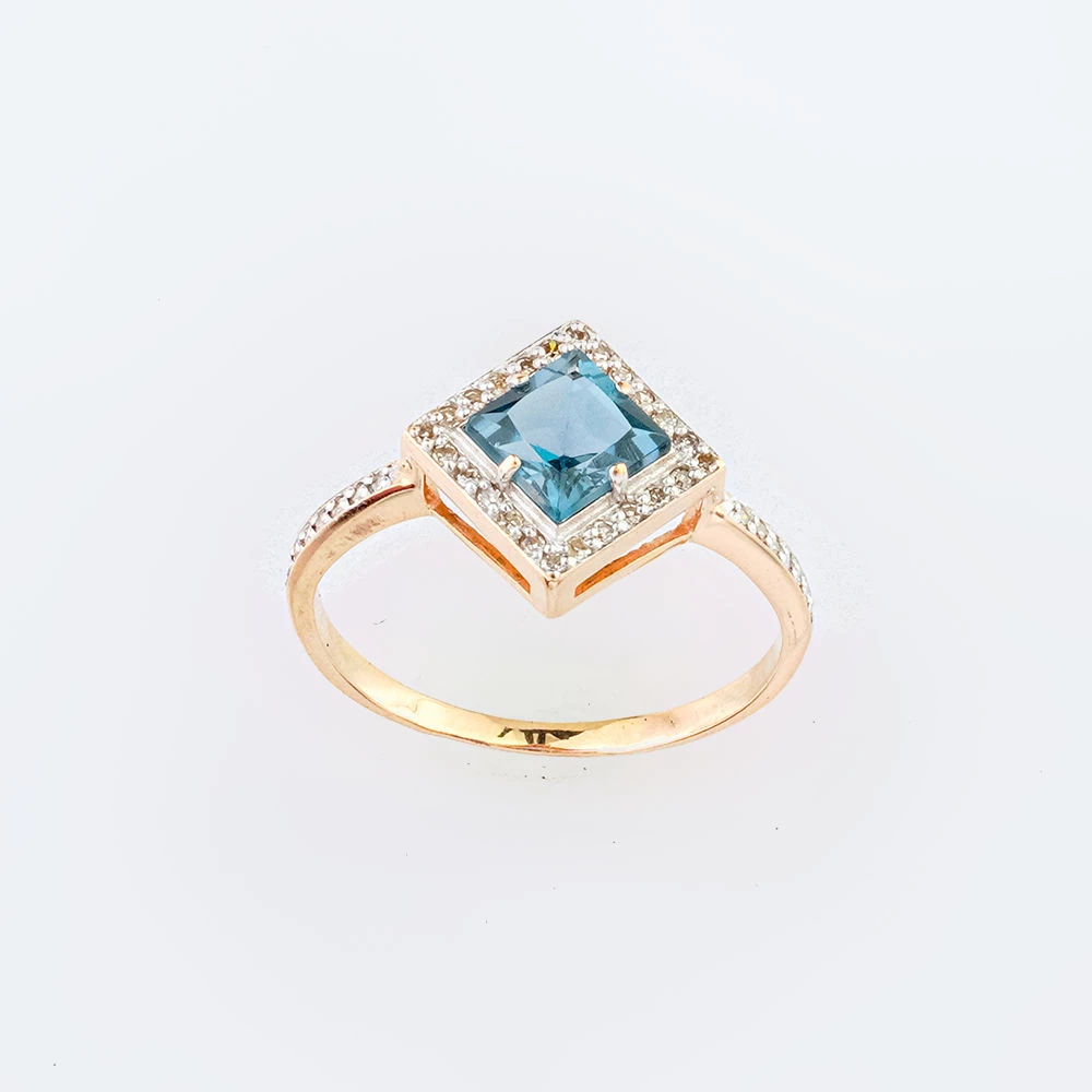 Кольцо с топазом из красного золота 585 пробы