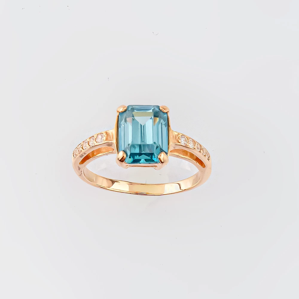 Кольцо с топазом из красного золота 585 пробы