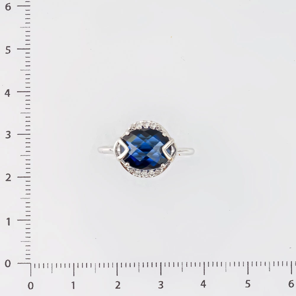 Кольцо с сапфиром синтетическим из белого золота 585 пробы