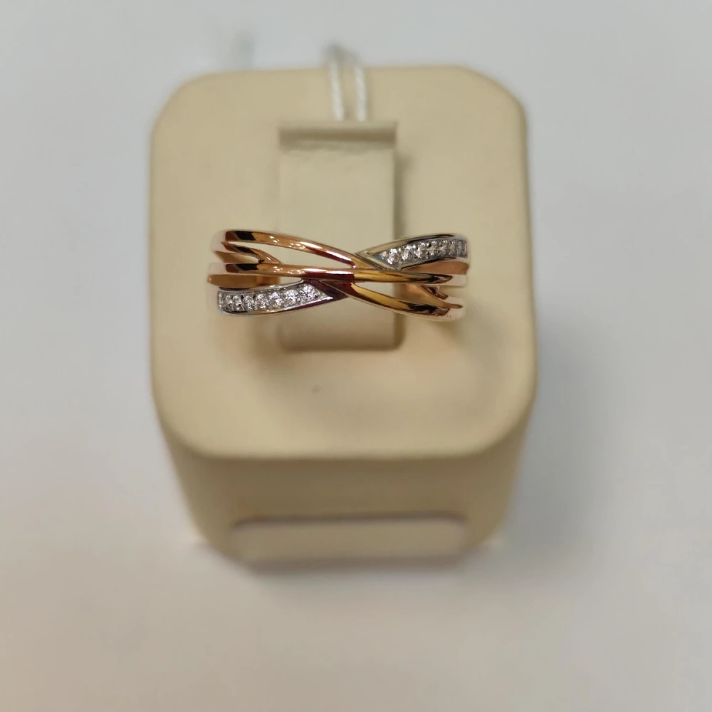 Кольцо с фианитом из красного золота 585 пробы