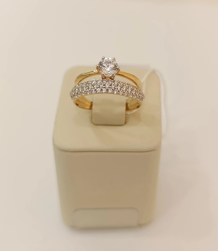 Кольцо с фианитом из красного золота 585 пробы