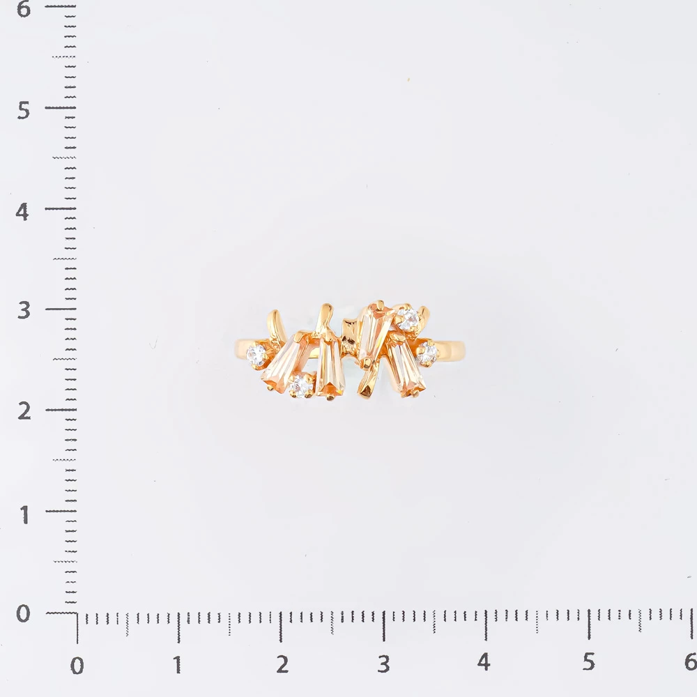 Кольцо с фианитом из красного золота 585 пробы Кольцо с фианитом из красного золота 585 пробы