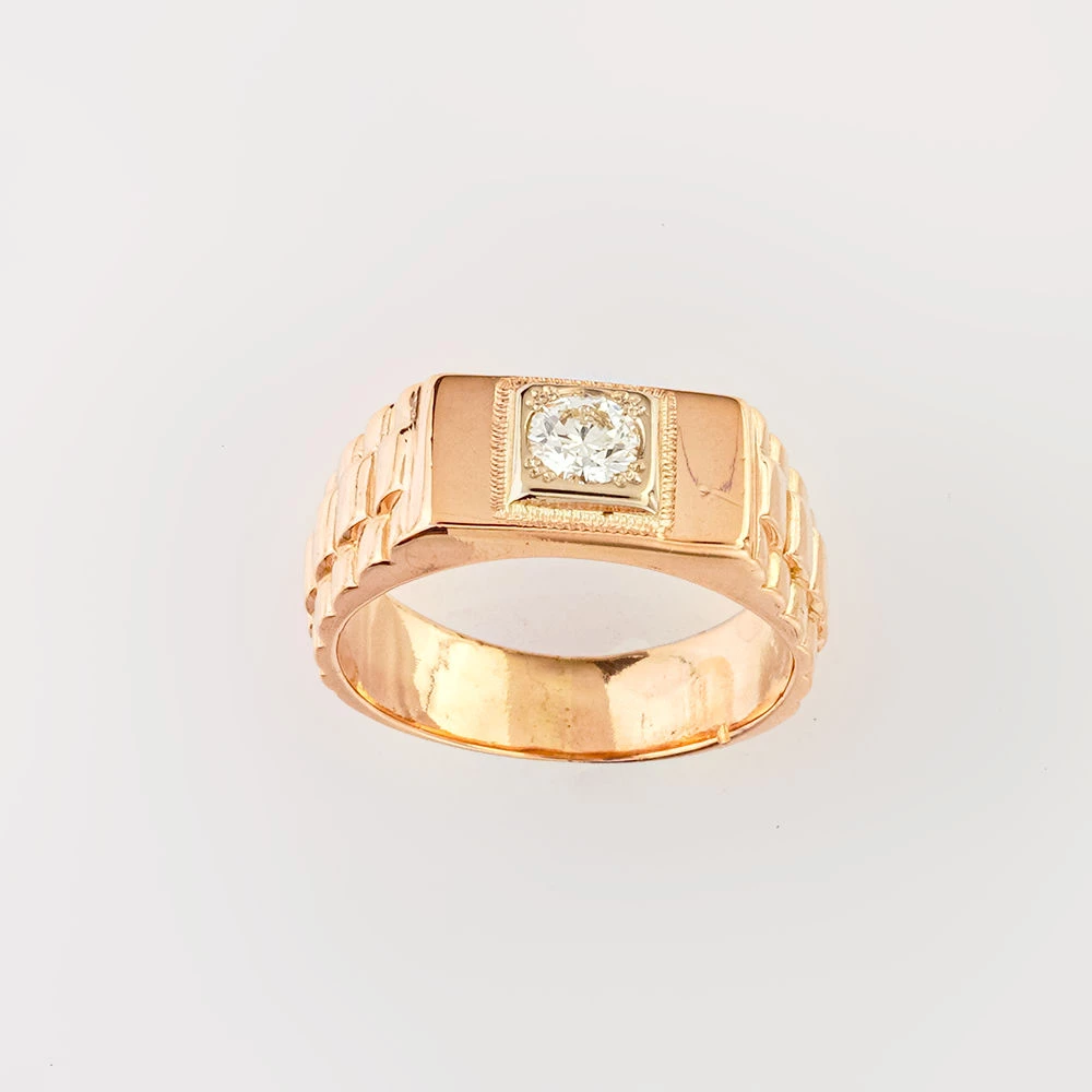 Кольцо с бриллиантом из красного золота 585 пробы